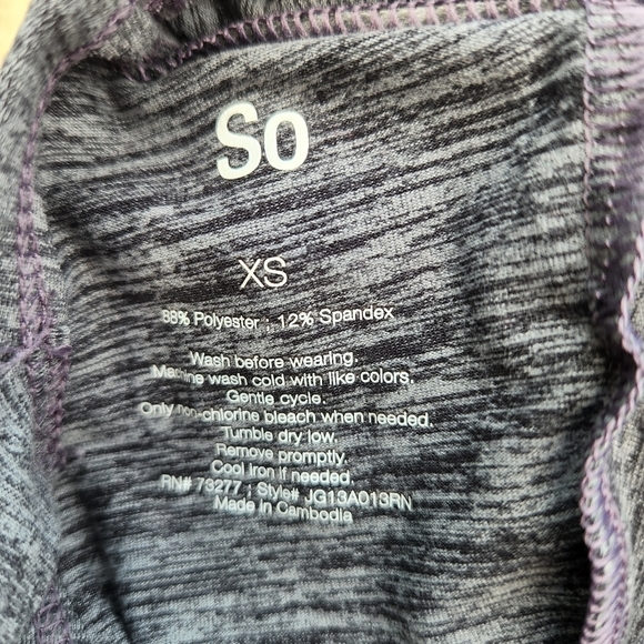 SO Open Back Cropped Long Sleeve Top - Picture 6 of 6